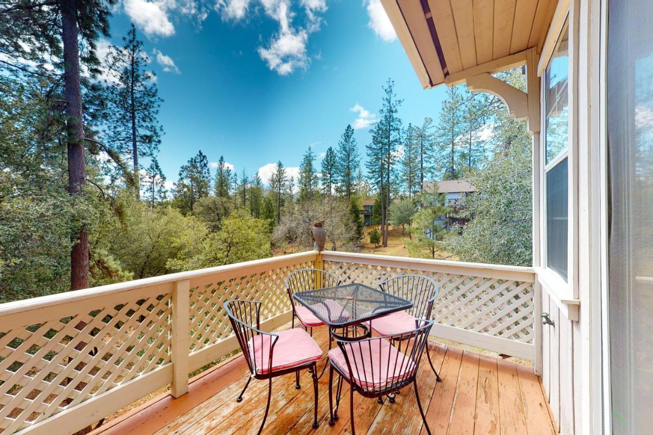 Great Escape Cabin Гроувланд Екстериор снимка